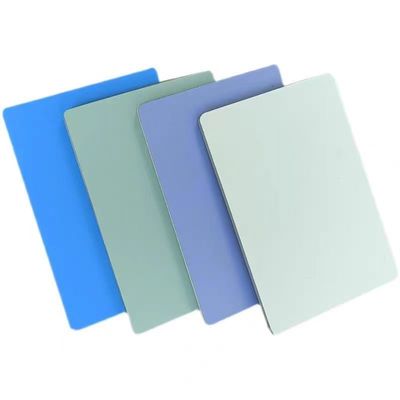 Style de design moderne Façade extérieure de mur revêtue d'un plancher en cellulose ignifuge