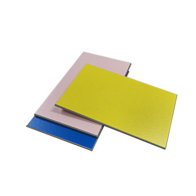 Planche d'isolation moderne pour appartements avec silicate de calcium résistant à l'humidité