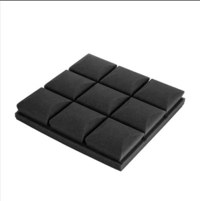 Absorption sonore en noir et blanc mousse de coton pour salles de réunion