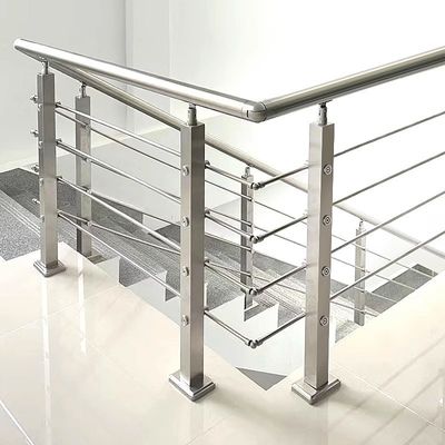 Intérieur de l'appartement Escaliers préfabriqués en fer forgé Barricade Design moderne pour les appartements