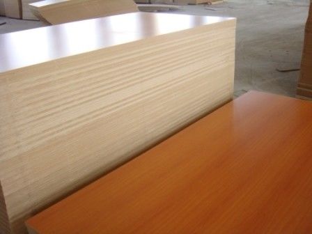 Support professionnel de la production en mélamine à l'épreuve de l'humidité dans un style de design moderne