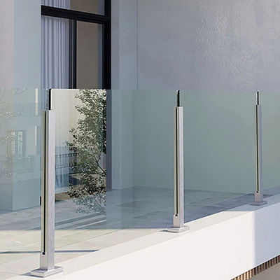 Réglisse en verre en acier inoxydable 304 de style moderne montée sur le mur pour les escaliers