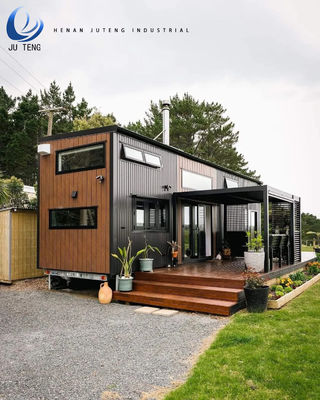 Maison préfabriquée en bois avec conteneur plat en acier