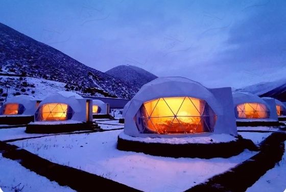 Maison de ferme extérieure rond Glamping Dome Tente avec couleur personnalisée Maison de luxe salle de bain