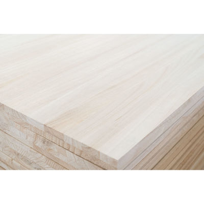 Panneaux en bois massif en paulownia à joints pour un design écologique intérieur