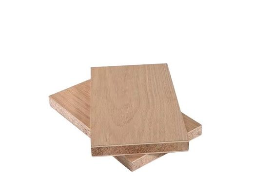 Matériau du panneau non métallique bois de bouleau placage de meubles contreplaqué pour le style de design moderne