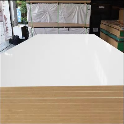 Design de meubles modernes 3mm 4mm 5mm 6mm 9mm 12mm 15mm 18mm planches en fibre de pin