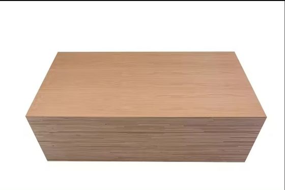 Plein noyau de bouleau E0 Feutre de bois de bouleau Meubles contreplaqué 6 mm 18 mm 25 mm pour les intérieurs modernes