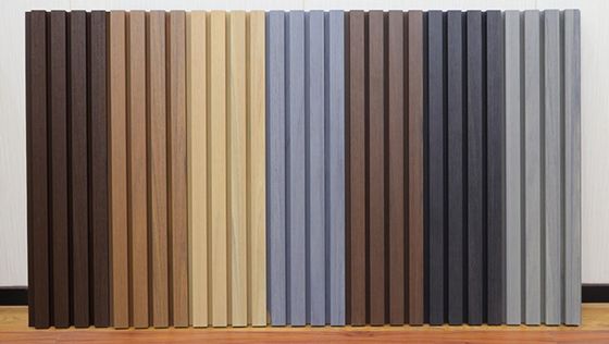 Épaisseur 2/3/4/5/6 mm Feuilles de revêtement de murs extérieurs de couleur pour les installations extérieures