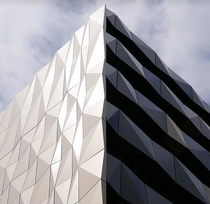 revêtements muraux de couleur Alucobond résistant au feu pour les façades de bâtiments extérieurs et flexibles
