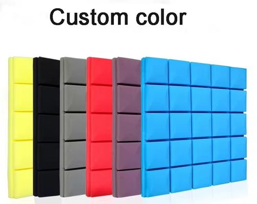 Panneaux de mousse acoustique en couleur personnalisée Panneaux muraux d'isolation acoustique pour la décoration intérieure